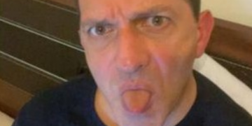 Evli bir kadınla mesajları sosyal medyaya düşen AKP’li Mücahit Birinci,  numaranın kendisine ait olduğunu doğruladı