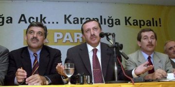 ‘AKP yoldan çıktı’ diyen partinin kurucusu Abdullatif Şener: Dava partisi değil, hırsızlar ordusuna döndü