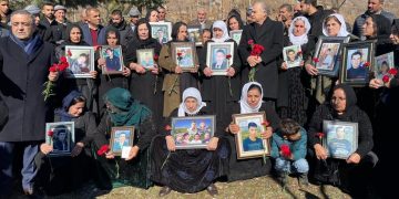 CHP’li M.Vekilleri, Roboski katilamının mağdurlarıyla görüştü: Aradan 10 yıl geçti, bir kişi yargılanmadan dava kapandı