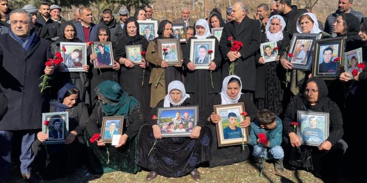 CHP’li M.Vekilleri, Roboski katilamının mağdurlarıyla görüştü: Aradan 10 yıl geçti, bir kişi yargılanmadan dava kapandı