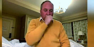 Avustralya Başbakan Yardımcısı Joyce, Londra’da Kovid-19’a yakalandı