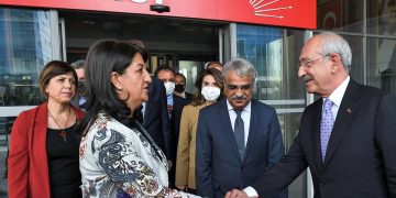 HDP Eş Genel Başkanlarından CHP’ye ziyaret: Geçiş dönemini konuştuk