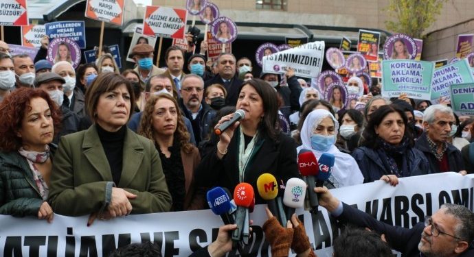 Sanık, jandarmaya gülümsedi, aileyi tahrik etti: Katilin arkasındaki güçler ortaya çıkarılmalı