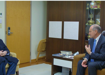 ABD’li Yazar, Gülen’le görüştü: Yunanistan’a sığınan Hizmet insanları, Afgan ve Suriyeli mültecilere  yardım elini uzatıyor