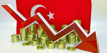 Piyasalar şokta: Euro 19 TL oldu, dolar 17 TL’nin eşiğinde