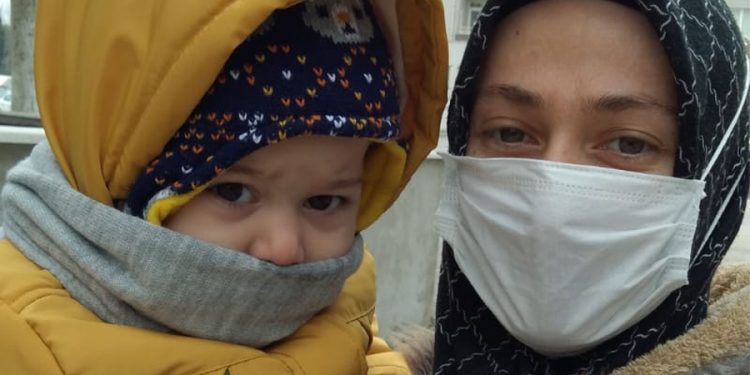 Baba tutuklu, anne gözaltına alındı: Cezaevine koyduğunuz bebekler yetmiyor mu?