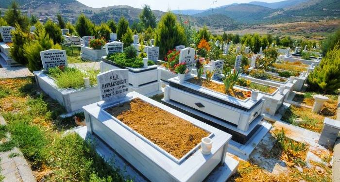 AKP’li Samsun Belediyesi zam yaptı: Tek kişilik mezar yeri 20 bin lira oldu