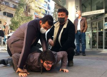 Polisten ‘Barınamayanlar Hareketi’ne darp: 150’yi aşkın kişi gözaltında