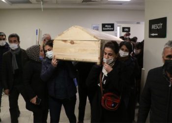 Garibe Gezer’in cenazesinde polisten nefret dili: Cenazenizi alın gidin buradan lan!