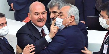CHP’li Özkoç AKP Bakanı için: Soylu El Kaide lideri birini TC vatandaşı yapmış, kimse bir şey demeyecek mi?
