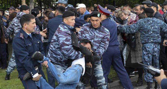 Kazakistan’daki “sürpriz” protestolar neden çıktı?