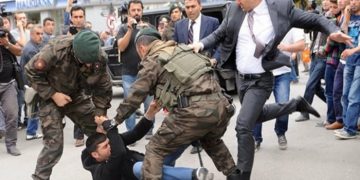 Tekmeci Müşavir’e kıyak atama: Madenciyi tekmeleyen Yusuf Yerkel’e euro ile maaş