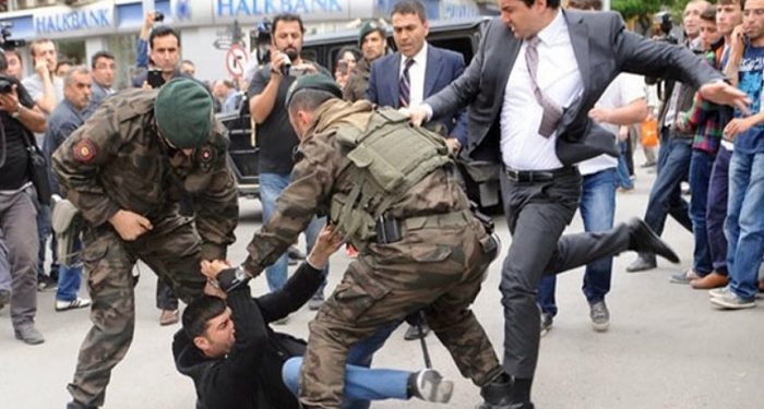 Tekmeci Müşavir’e kıyak atama: Madenciyi tekmeleyen Yusuf Yerkel’e euro ile maaş