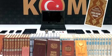 AKP yargısının düşman hukuku: Suç delili olarak, Efendimiz’in dualarıyla ilgili bir kitaptan 10 yıl ceza