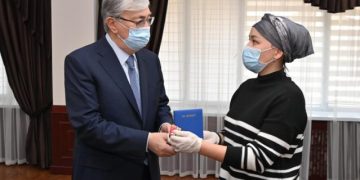 KGAÖ barış gücü  geri çekiliyor: Tokayev, olayların yaşandığı Almatı’da incelemelerde bulundu