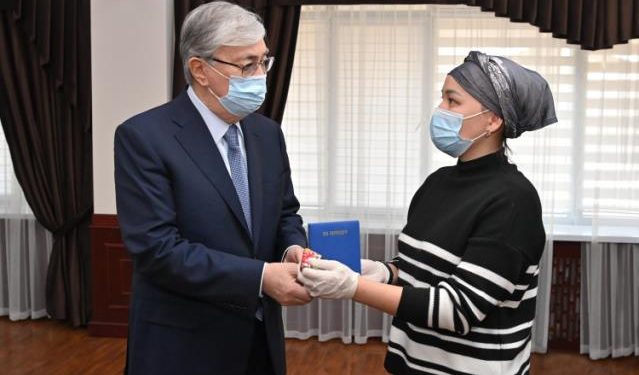 KGAÖ barış gücü  geri çekiliyor: Tokayev, olayların yaşandığı Almatı’da incelemelerde bulundu