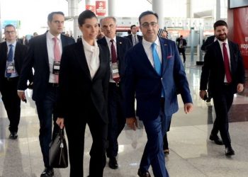 Ekibini Almatı’da bırakan THY İcra Kurulu Başkanı Aycı, kargo uçağı ile Türkiye’ye kaçtı