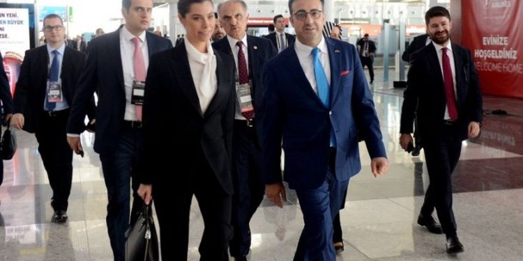 Ekibini Almatı’da bırakan THY İcra Kurulu Başkanı Aycı, kargo uçağı ile Türkiye’ye kaçtı