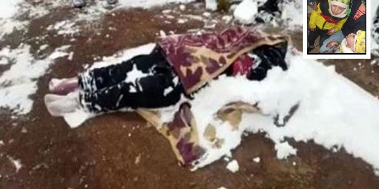 Van’da mülteci dramı:Fedakâr Afganistalı  anne çocukları donmasın diye kendini feda etti