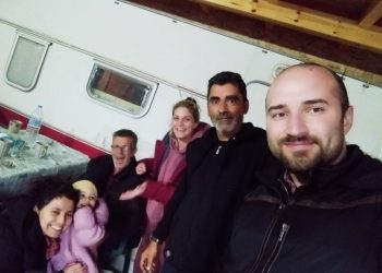 İltica süreci başladı: Pserimos adası sakinleri, mahsur kalan bebekli Kaplan ailesine sahip çıktı