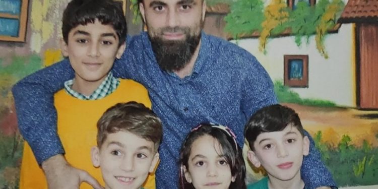 Yarım saatlik görüş için 1300 kilometre yol gittiler: Çocuklarım babalarını görünce şok oldu