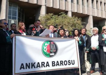 Ankara Barosu’nda istifa depremi: İşkence raporuna tepki gösteren Avukatlar, ‘Bu yükü taşıyamıyoruz’dedi.