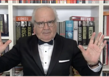 Yazar Bayraktaroğlu kendine yönelik saldırı girişimine: Meydanı bu itlere bırakmam, yaşadım yaşayacağım kadar