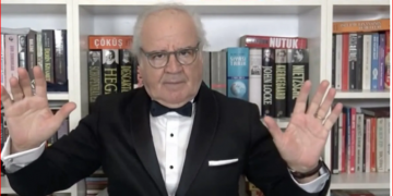 Yazar Bayraktaroğlu kendine yönelik saldırı girişimine: Meydanı bu itlere bırakmam, yaşadım yaşayacağım kadar