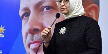 AKP’li Rabia İlhan’ın İBB’den burs aldığı yıllarda yurt dışında olduğu ortaya çıktı