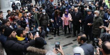 Yasak böyle protesto edildi: Her yerde her zaman Kürtçe müzik yapılacak…