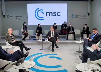 Ekrem İmamoğlu Münih Güvenlik Konferası’nda: Türkiye’de demokrasi sakat görülebilir; ancak ölmemiştir