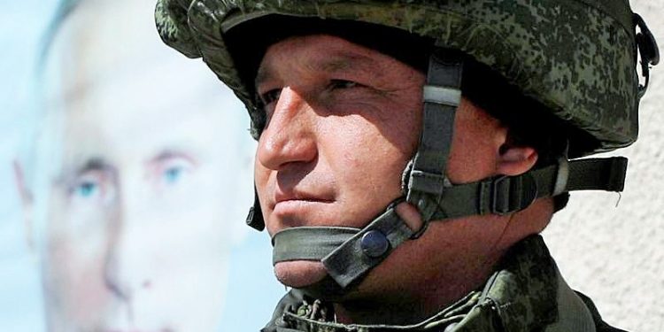 Putin saldırı emri verdi, Rus ordusu ABD ve Avrupa’ya rağmen  Ukrayna’ya girdi