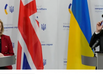 Ukrayna’dan, İngiltere ve Polonya ile üçlü ittifak