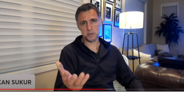 Milli futbolcu Şükür’den, Murat Sancak’ın iftiralarına sert tepki: Vatan haini sen ve ağababalarındır, iddialarını ispatlamayan şerefsizdir, delikanlıysan ispatlarsın