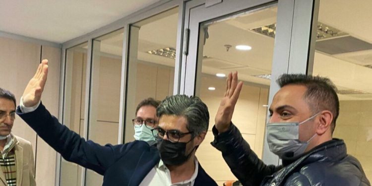 Ağırel ve Pehlivan Silivri’de: ‘Susmayın, korkmayın ve alışmayın’
