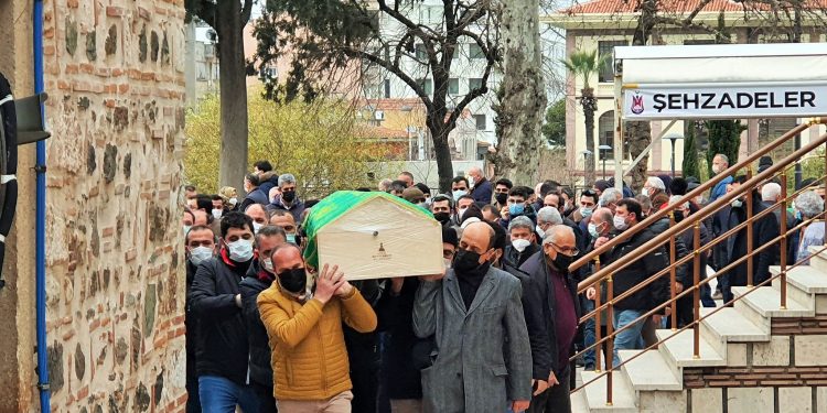 Nusret Muğla dualarla uğurlandı: Kalp ilaçları geciktirildi, cezaevinde soğukta battaniyeyle hayat mücadelesine verdi