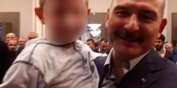 Süleyman Soylu’nun, Kılıçdaroğlu’na ‘hain’ diyen çocukla fotoğrafı çıktı