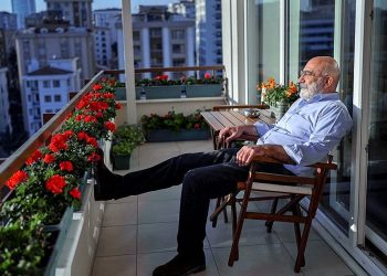 Ahmet Altan: Hapishanelerdeki o masum insanları unutacak mıyız?