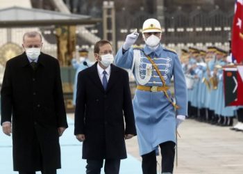 Erdoğan kıracağı elleri nasıl sıktı: Katil İsrail’den kardeşim İsrail’e