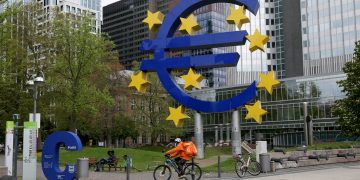 Almanya’dan yeni akaryakıt paketi: Her işçiye 300 euro hibe edilecek