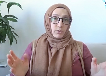 Eşi 5 yıldır hapisteydi: Salça satarak iki kızına bakan KHK’lı Menekşe Turen gözaltına alındı