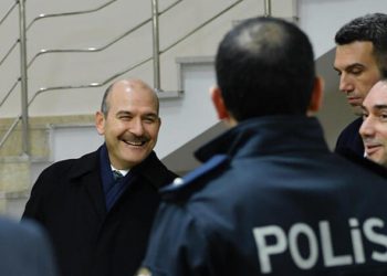 Emniyet işkence, kumpas, şiddetle gündemden düşmüyor: Suriyelilere kumpas kuran 6 polis tutuklandı