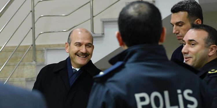 Emniyet işkence, kumpas, şiddetle gündemden düşmüyor: Suriyelilere kumpas kuran 6 polis tutuklandı