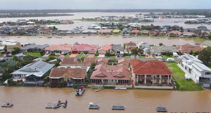 500 bin kişi sellerden etkilendi: Avustralya’daki sel felaketinde c an kaybı 12’ye yükseldi