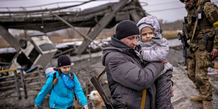 Almanya’daki eğitim gönüllülerinden, Ukrayna’daki savaş mağdurları için kermes