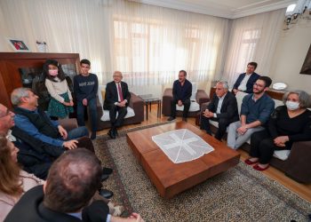 CHP Lideri Kemal Kılıçdaroğlu, Diyarbakır Cezaevi’nin işkence mağdurlarını ziyaret etti