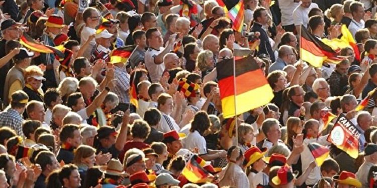 Almanya’da Federal İstatistik Dairesi,her dört kişiden biri göç kökenli