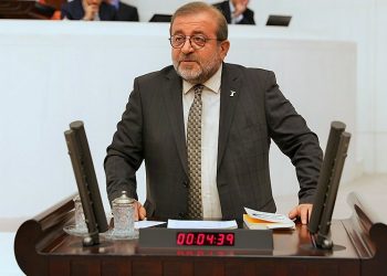 Milletvekili Kemal Bülbül’e yurt dışına çıkış engeli: 7 milyon oy almış HDP’ye, Alevi toplumuna koyulmuş bir yasaktı