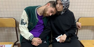 İtirafçılığa zorlanan eski harbiyeli, Tıp Fakültesi öğrencisi, 6 ayda 3. kez tutuklandı: Adliyede annesine vedası yürekleri burktu