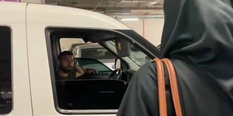 AKP’den aile boyu zulüm: Polis tutuklanan Alparslan Kuytul’un eşini gece gündüz takip ediyor